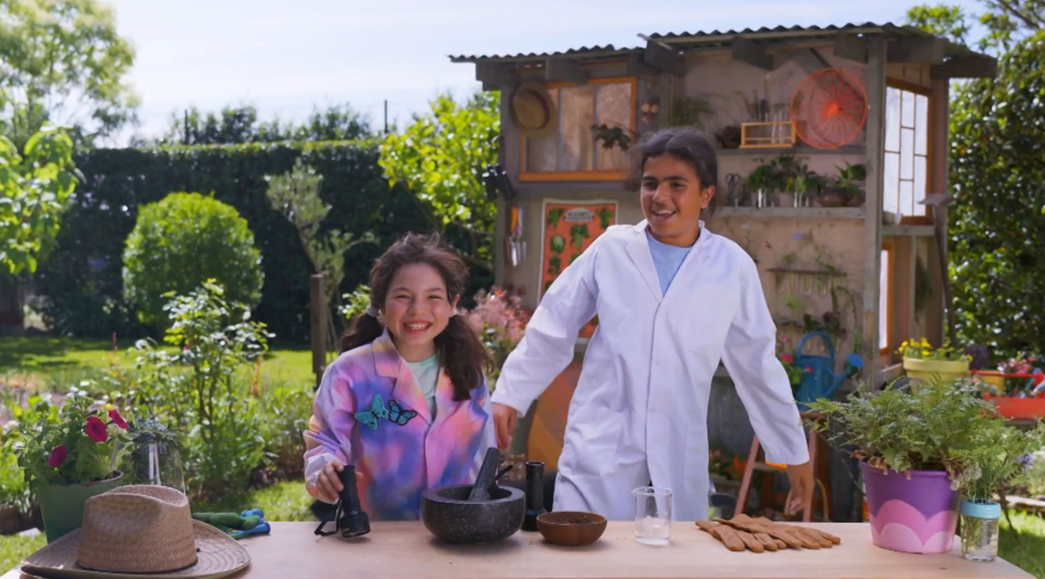 Nature Lab - Plants that Glow!